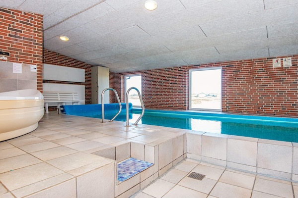 Foto van 14 persoons vakantie huis in Harboøre - Vakantiehuis in Harboøre - Pool