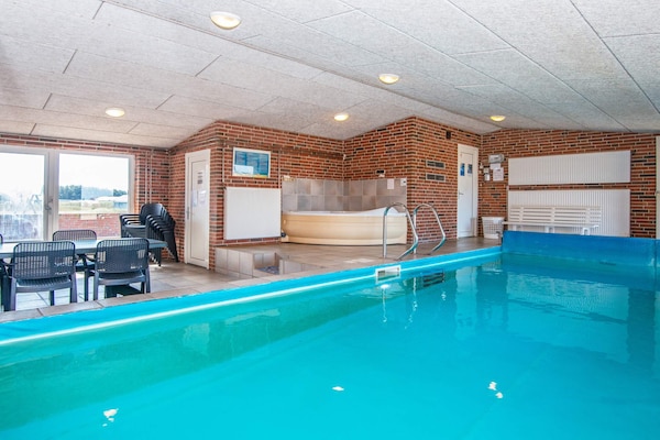 Foto van 14 persoons vakantie huis in Harboøre - Vakantiehuis in Harboøre - Pool