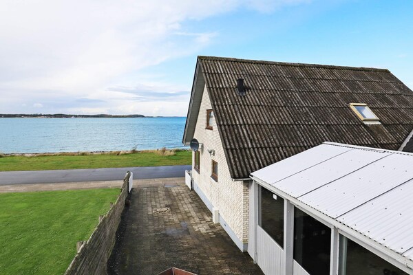 Foto van Kusttoevlucht in Hvalpsund-By Traum - Vakantiehuis in Farsø - WaterView