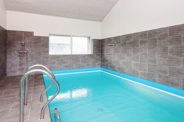 Foto van Zomerhuis met zwembad, sauna - Vakantiehuis in Rømø - Pool