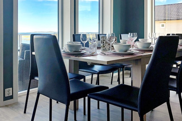Foto van 10 persoons vakantie huis in Brattvåg - Vakantiehuis in Brattvåg - Indoor