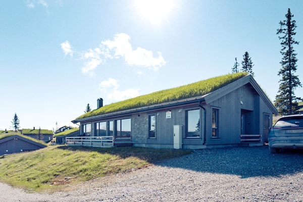 Foto van Stijlvolle Cabin Retreat in Varden-By Traum - Vakantiehuis in Fåvang - Outdoor