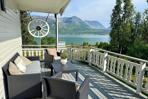 Foto van Kusttoevlucht in Lyngen-By Traum - Vakantiehuis in Svensby - WaterView