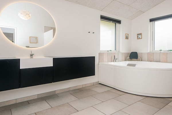 Foto van Luxe toevluchtsoord in Henne Strand-By Traum - Vakantiehuis in Henne - Indoor