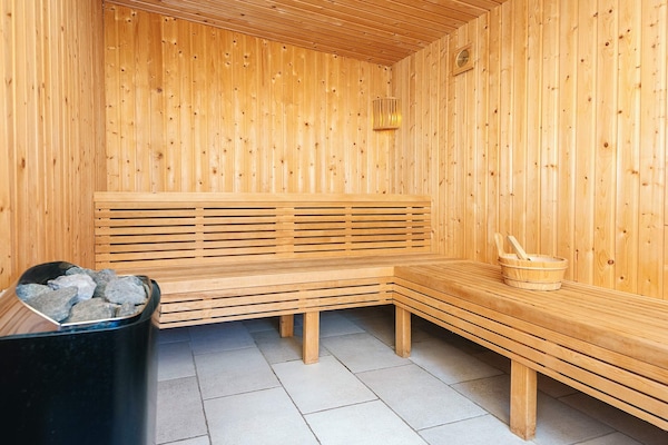 Foto van Luxe toevluchtsoord in Henne Strand-By Traum - Vakantiehuis in Henne - Sauna