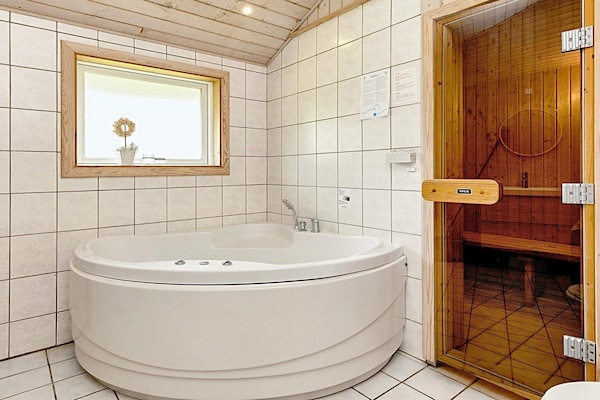 Foto van 10 persoons vakantie huis in Væggerløse - Vakantiehuis in Væggerløse - Spa