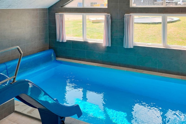 Foto van 14 persoons vakantie huis in Vejby - Vakantiehuis in Vejby - Pool