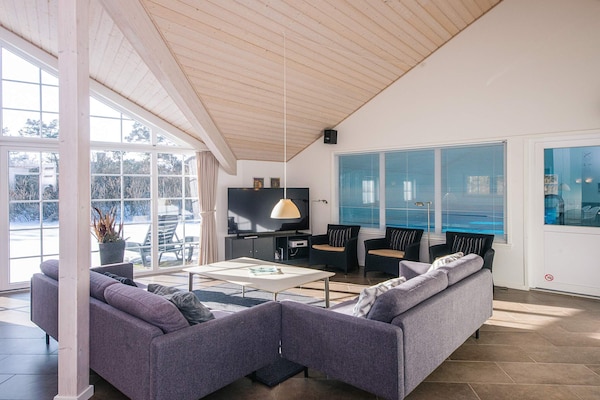 Foto van 14 persoons vakantie huis in Blåvand - Vakantiehuis in Blåvand - Indoor