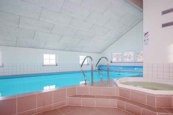 Foto van 14 persoons vakantie huis in Blåvand - Vakantiehuis in Blåvand - Pool