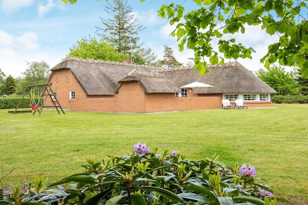 Foto van 12 persoons vakantie huis in Væggerløse - Vakantiehuis in Væggerløse - Outdoor