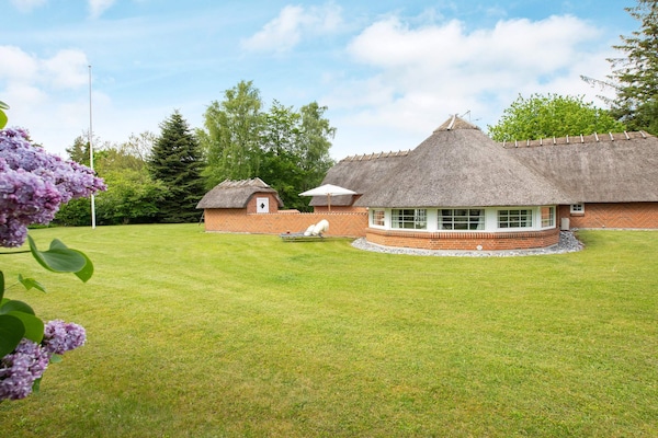 Foto van 12 persoons vakantie huis in Væggerløse - Vakantiehuis in Væggerløse - Outdoor
