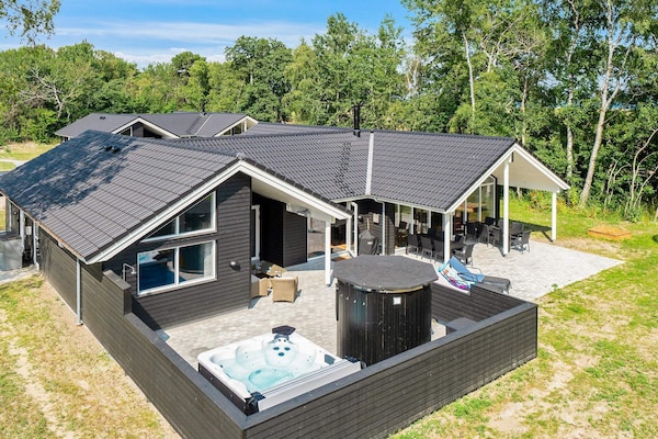 Foto van 14 persoons vakantie huis in Væggerløse - Vakantiehuis in Væggerløse - Outdoor