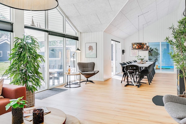Foto van 14 persoons vakantie huis in Væggerløse - Vakantiehuis in Væggerløse - Indoor