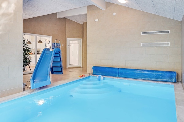 Foto van 18 persoons vakantie huis in Fjerritslev - Vakantiehuis in Fjerritslev - Pool
