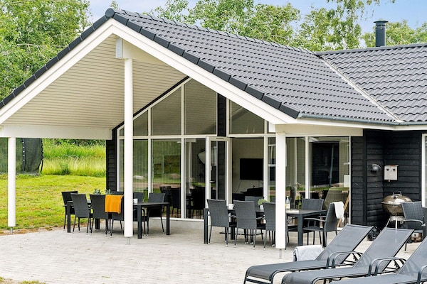 Foto van 16 persoons vakantie huis in Væggerløse - Vakantiehuis in Væggerløse - Outdoor