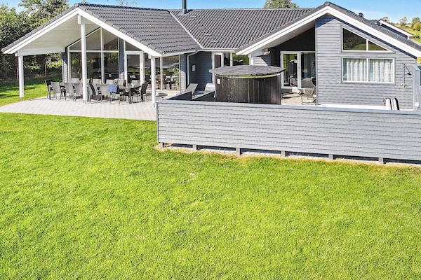 Foto van 14 persoons vakantie huis in Idestrup - Vakantiehuis in Idestrup - View