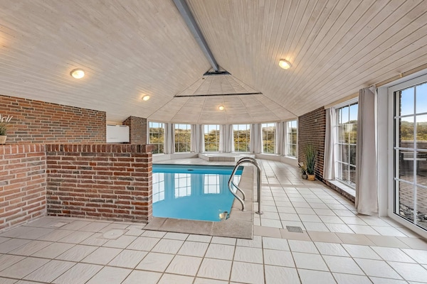 Foto van 10 persoons vakantie huis in Ringkøbing - Vakantiehuis in Ringkøbing - Indoor