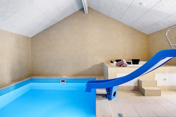 Foto van Luxe retraite in Blavand - Vakantiehuis in Blåvand - Pool
