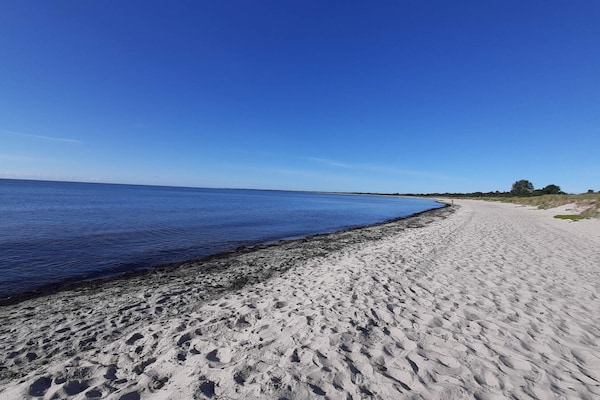 Foto van 12 persoons vakantie huis in Væggerløse-By Traum - WaterView