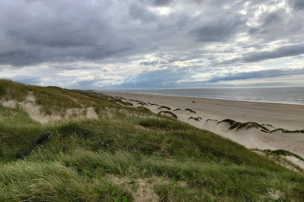 Foto van Verblijf in een afgelegen villa met zwembad - Vakantiehuis in Blokhus - WaterView