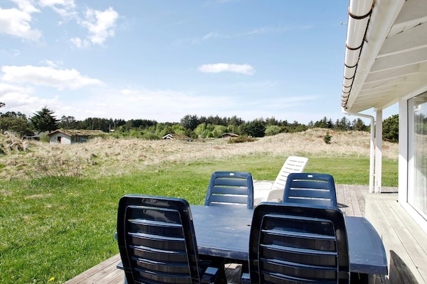 Foto van Verblijf in een afgelegen villa met zwembad - Vakantiehuis in Blokhus - Outdoor