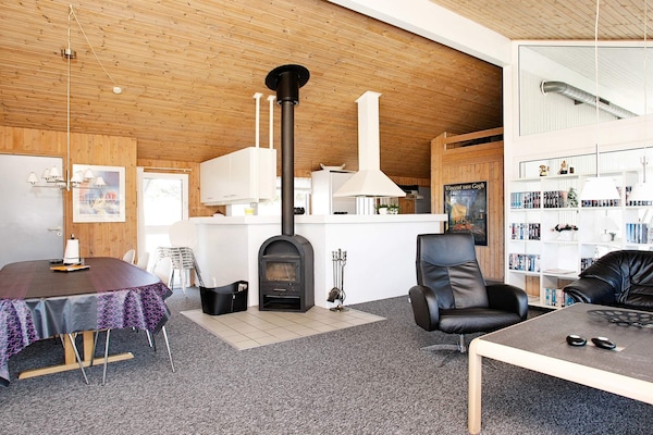 Foto van Verblijf in een afgelegen villa met zwembad - Vakantiehuis in Blokhus - Indoor