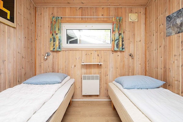 Foto van 12 persoons vakantie huis in Væggerløse-By Traum - Indoor
