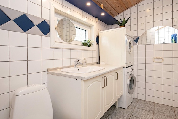 Foto van 12 persoons vakantie huis in Væggerløse-By Traum - Indoor