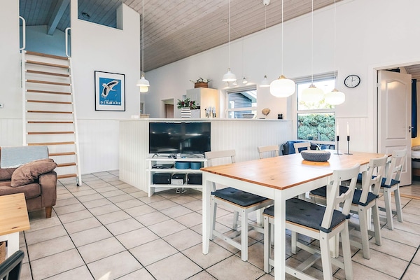 Foto van 12 persoons vakantie huis in Væggerløse-By Traum - Indoor