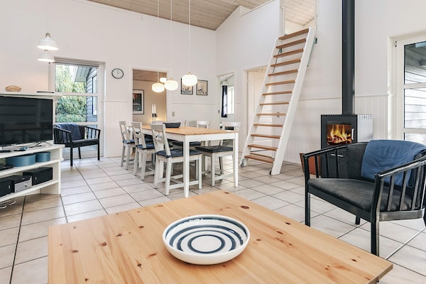 Foto van 12 persoons vakantie huis in Væggerløse-By Traum - Indoor