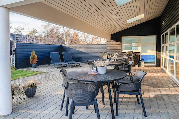 Foto van 12 persoons vakantie huis in Væggerløse-By Traum - View