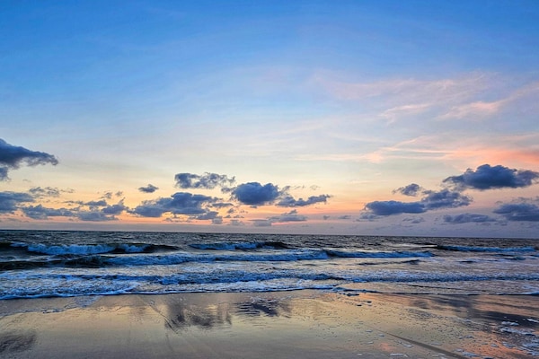 Foto van Een gezinsvriendelijke oase met zwembad. - Vakantiehuis in Henne - WaterView