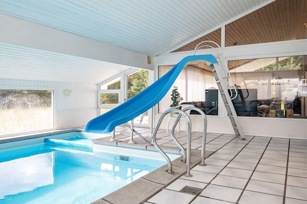 Foto van Luxe Pool House Retreat in Saltum - Vakantiehuis in Saltum - Pool
