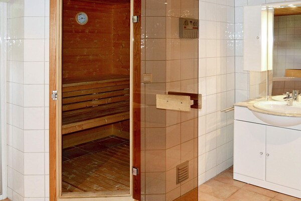 Foto van 10 persoons vakantie huis in EIDSVÅG-By Traum - Vakantiehuis in Eidsvåg - Sauna