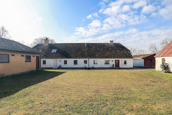 Foto van Rustiek huisje met open haard - Vakantiehuis in Aabybro - View