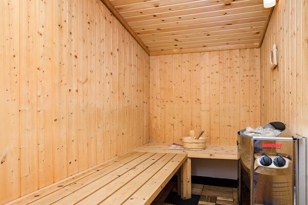 Foto van 10 persoons vakantie huis in Væggerløse-By Traum - Sauna