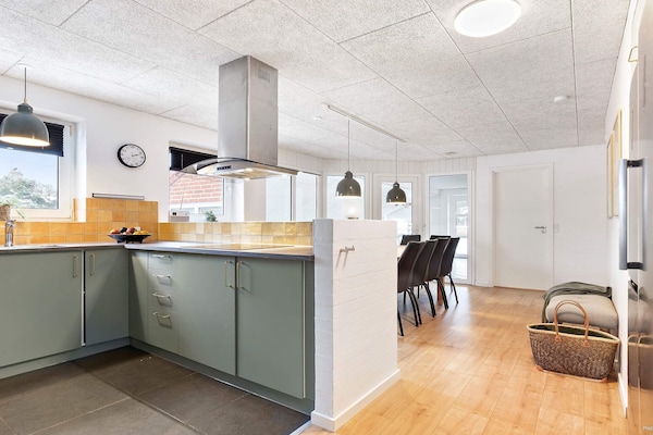Foto van Vakantiehuis aan zee met zwembad - Vakantiehuis in Glesborg - Indoor