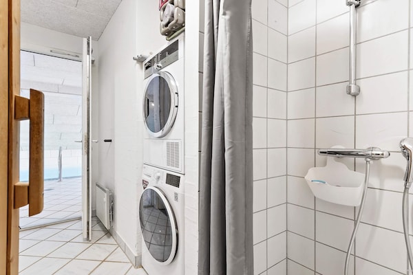 Foto van Vakantiehuis aan zee met zwembad - Vakantiehuis in Glesborg - Indoor