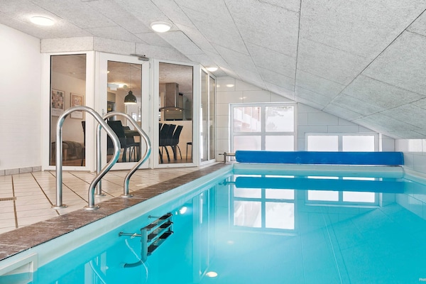 Foto van Vakantiehuis aan zee met zwembad - Vakantiehuis in Glesborg - Pool
