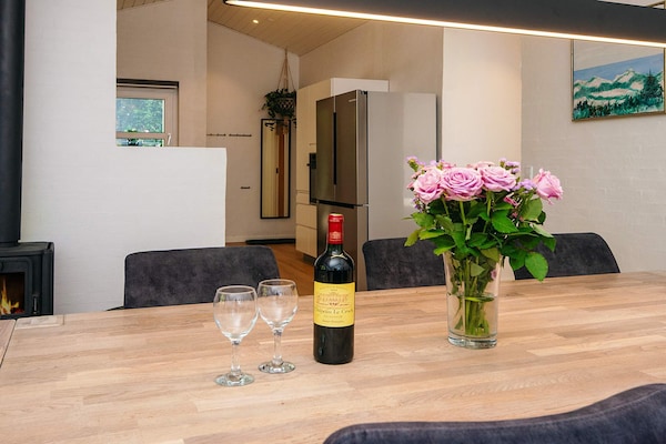 Foto van Luxe vakantieverblijf met zwembad - Vakantiehuis in Juelsminde - Indoor