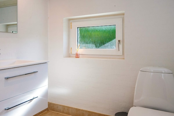 Foto van Luxe vakantieverblijf met zwembad - Vakantiehuis in Juelsminde - Indoor