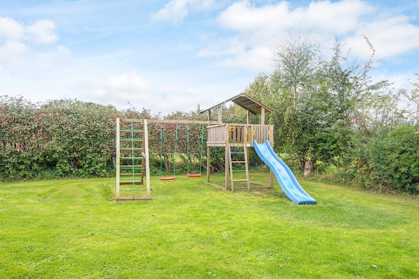 Foto van Luxe vakantieverblijf met zwembad - Vakantiehuis in Juelsminde - View