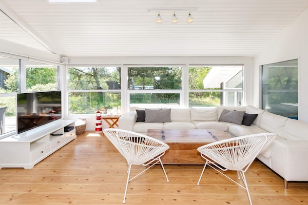 Foto van Luxe vakantieverblijf met zwembad - Vakantiehuis in Fjerritslev - Indoor