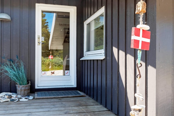 Foto van Luxe vakantieverblijf met zwembad - Vakantiehuis in Fjerritslev - View