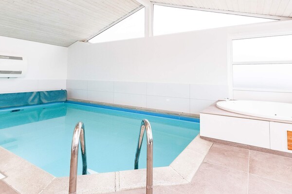 Foto van Luxe strandvakantie -- By Traum Ferienwohnungen - Vakantiehuis in Pandrup - Pool