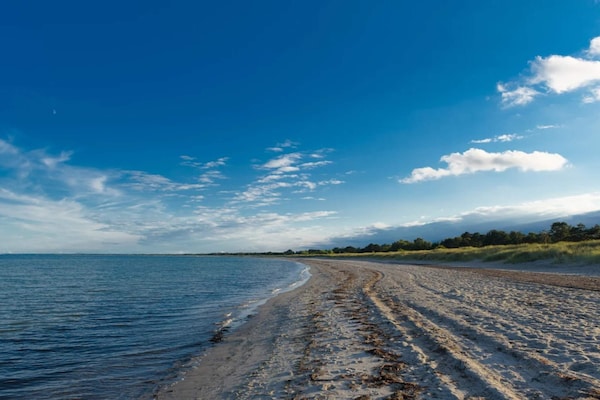 Foto van Luxe villa met zwembad Marielyst - Vakantiehuis in Idestrup - WaterView