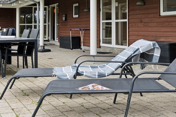 Foto van Luxe villa met zwembad Marielyst - Vakantiehuis in Idestrup - Outdoor