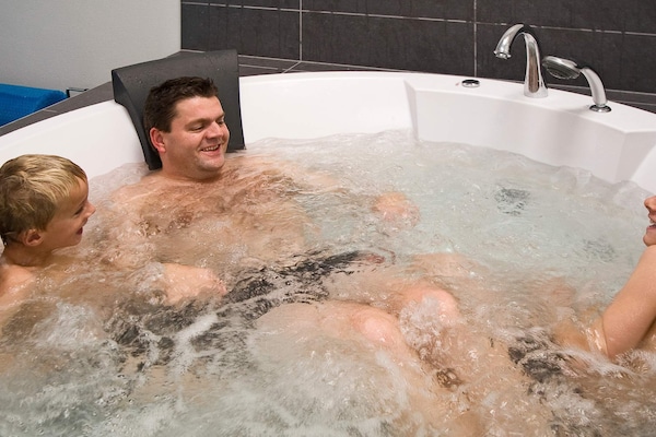 Foto van Luxe villa met zwembad -- By Traum Ferienwohnungen - Spa
