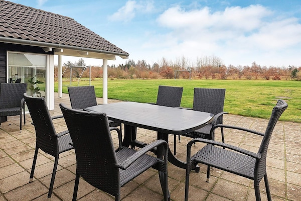 Foto van 14 persoons vakantie huis in Højslev - Vakantiehuis in Højslev - Outdoor