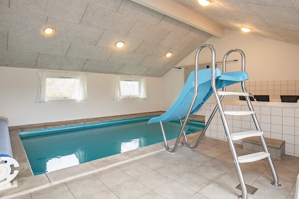 Foto van 14 persoons vakantie huis in Højslev - Vakantiehuis in Højslev - Pool
